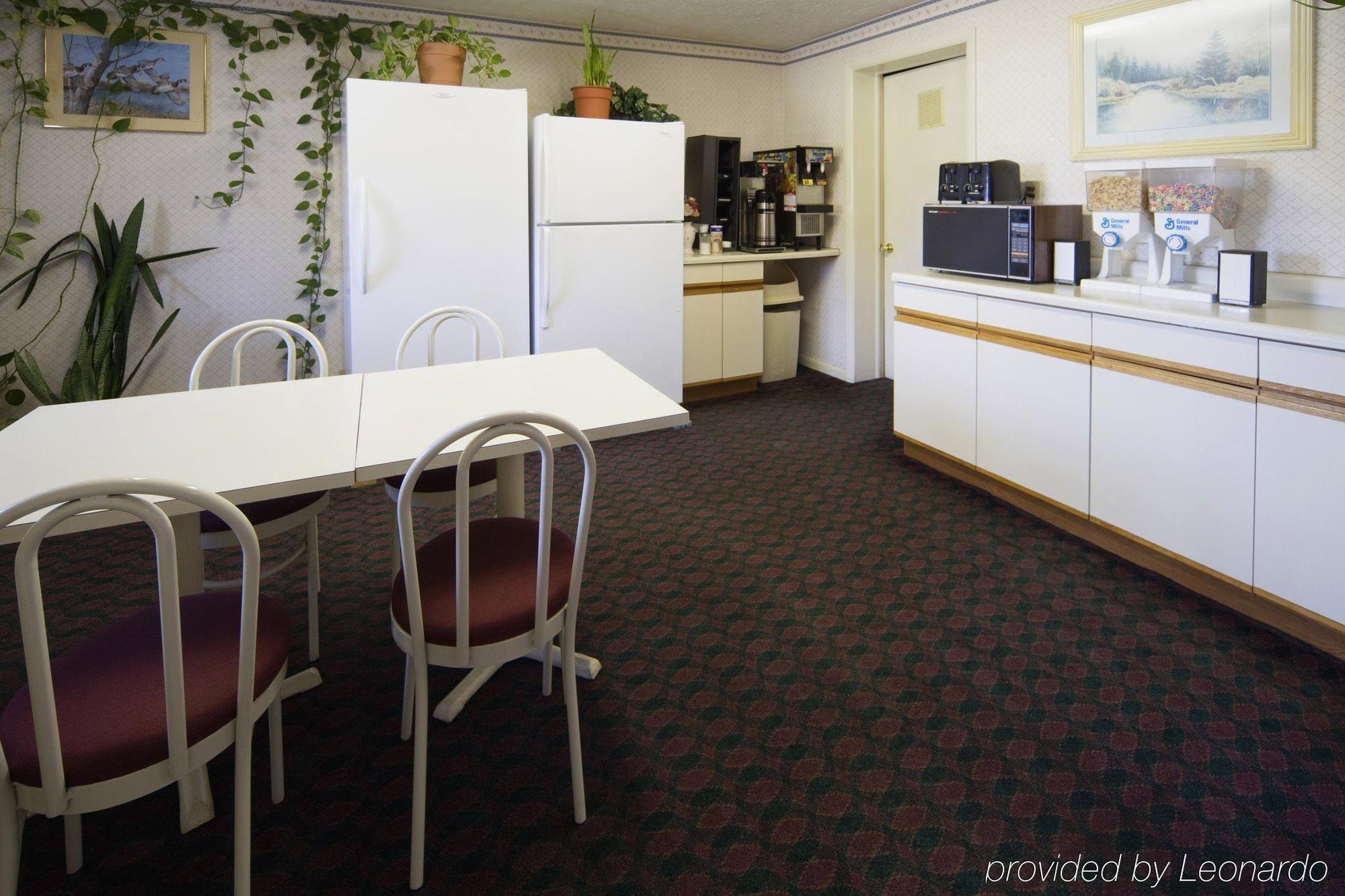 Americas Best Value Inn Winchester Restaurant photo